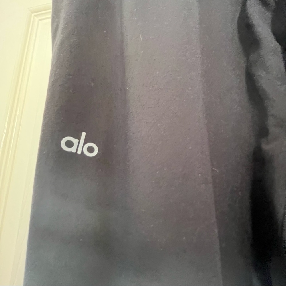 ALO Yoga Black Track Pants Size Small - Picture 5 of 8